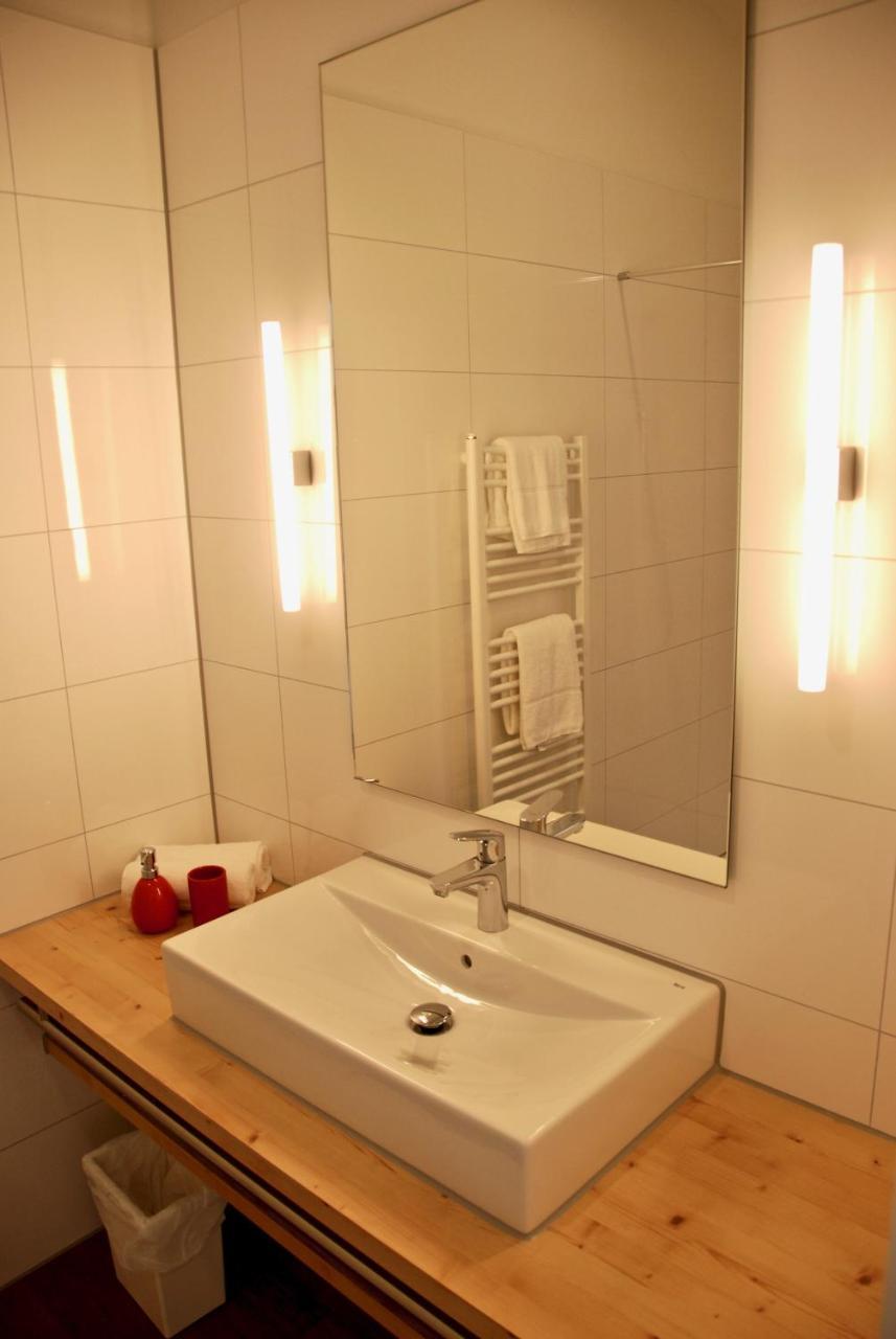 פרייבורג Busses Guesthouse מראה חיצוני תמונה