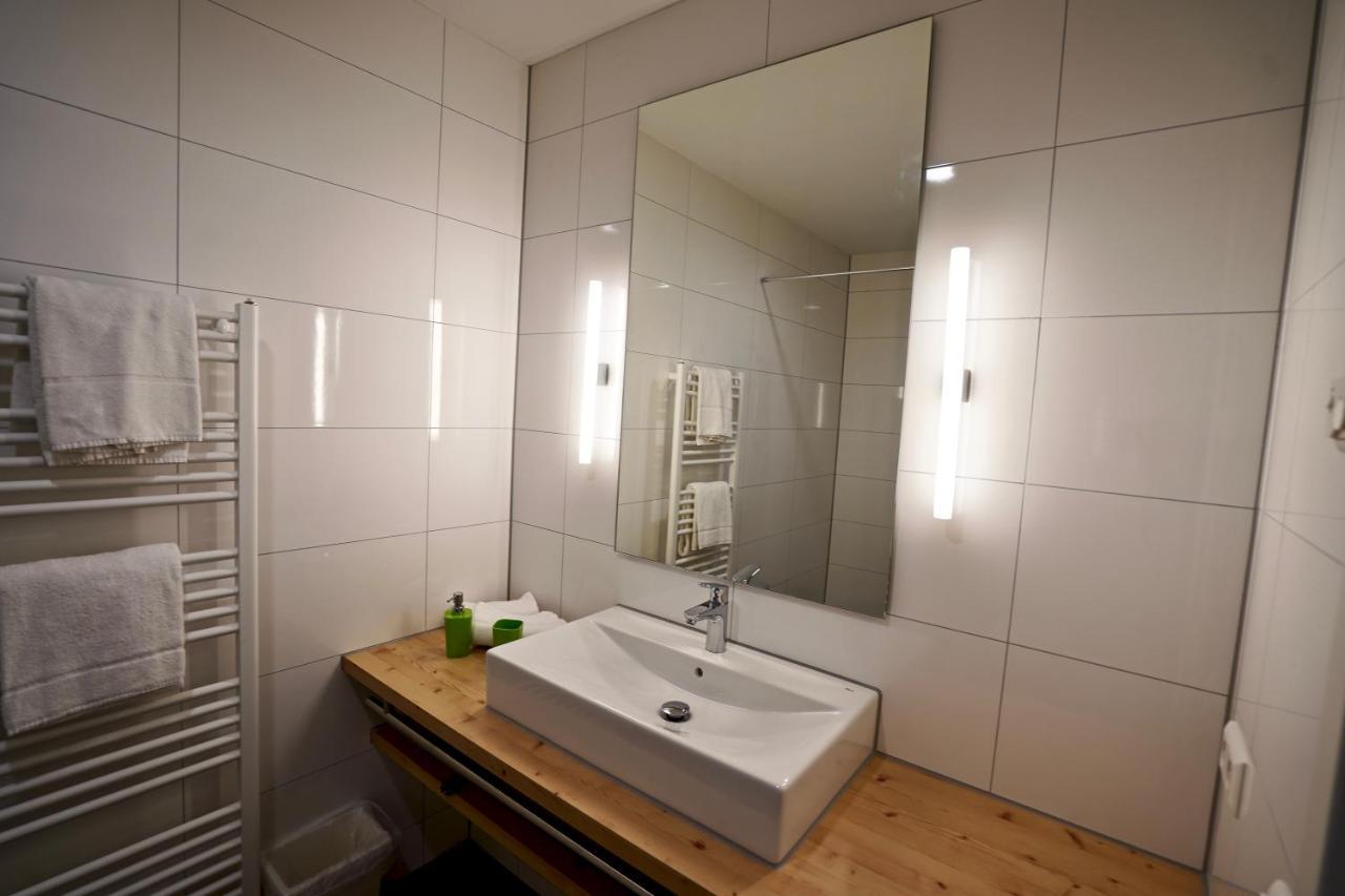 פרייבורג Busses Guesthouse מראה חיצוני תמונה